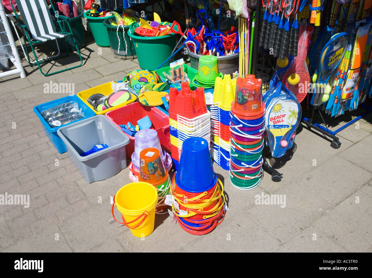 Children bucket and spades hires stock photography and images Alamy