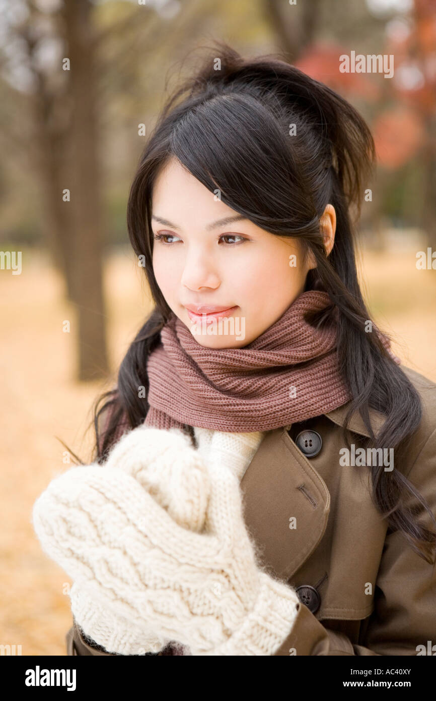 Woman brown hair autumn hi-res stock photography and images - Alamy