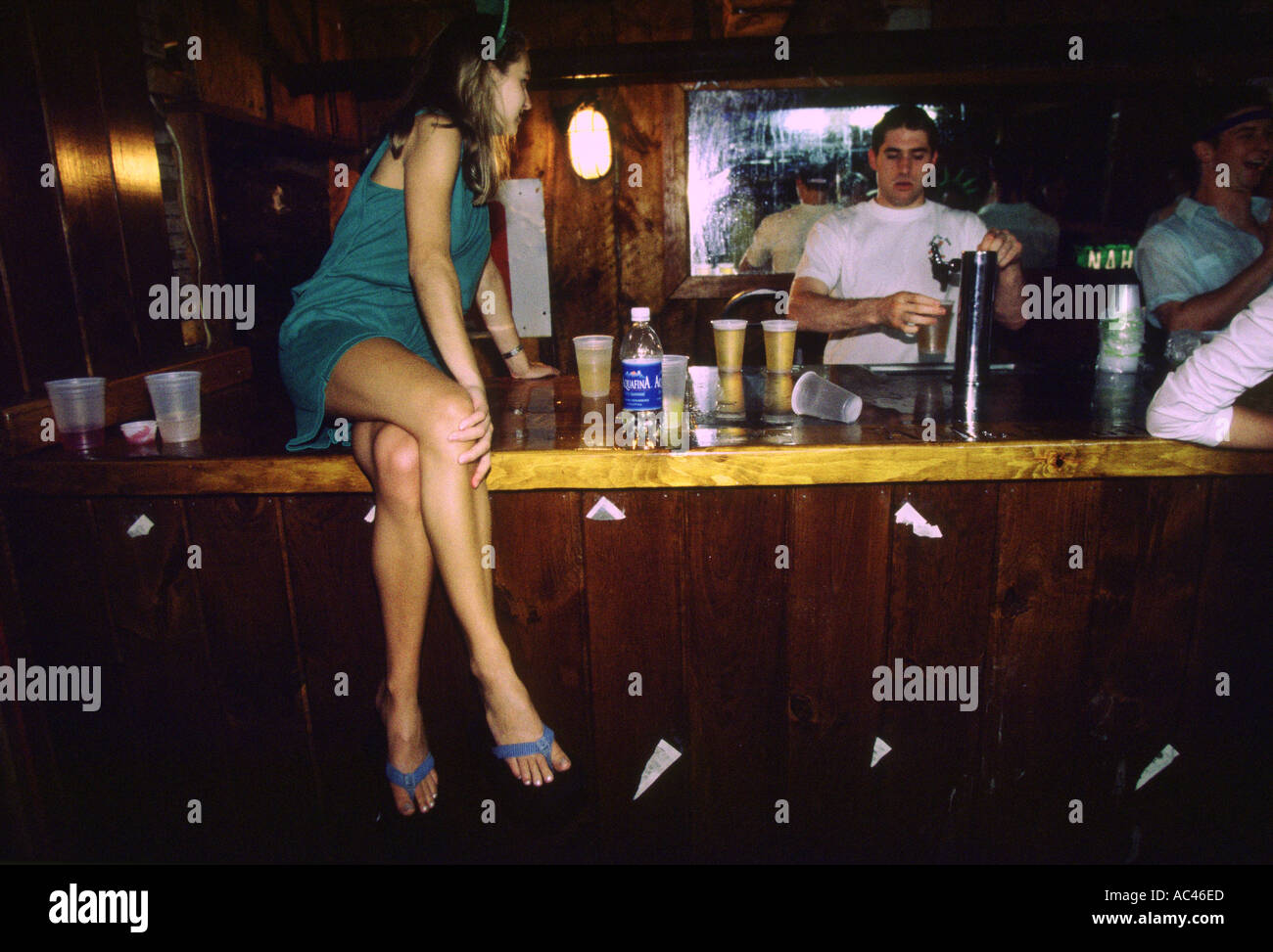 FRAT PARTY DRINKING BOOZING PARTYING Stock Photo 804589 Alamy