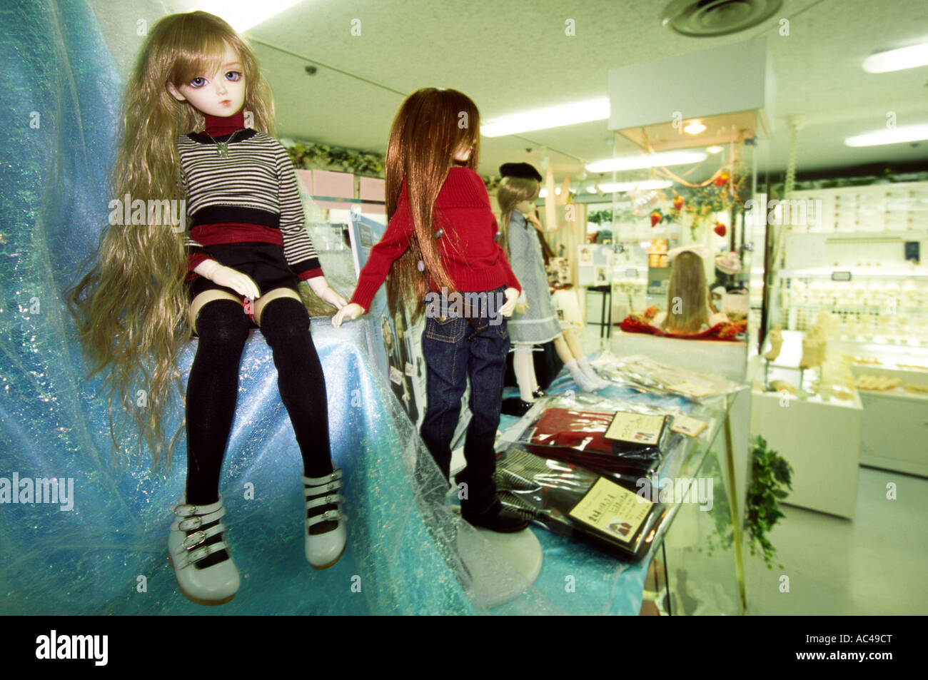 doll shop near me