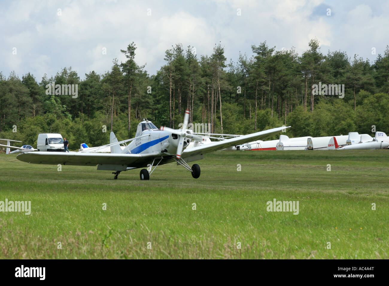 Glider Tow Tug Aircraft Stock Photo Alamy