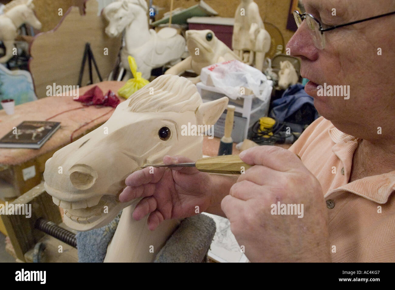 Making a carousel horse at the Horsin' Around Carving School in ...