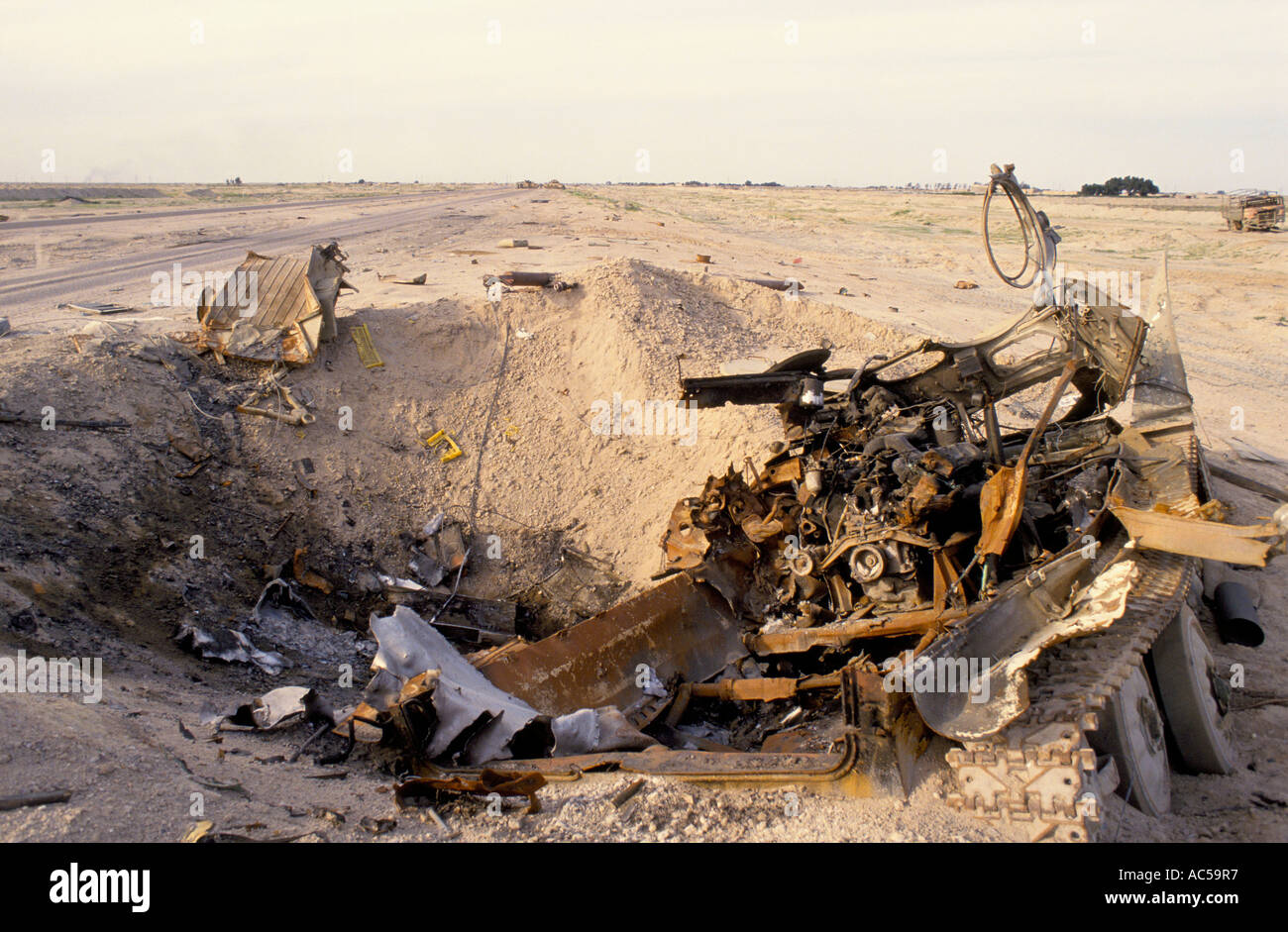 Aftermath of the gulf war hi-res stock photography and images - Alamy