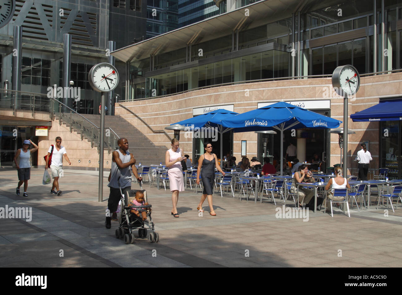 Canary Wharf Docklands London England Stock Photo - Alamy