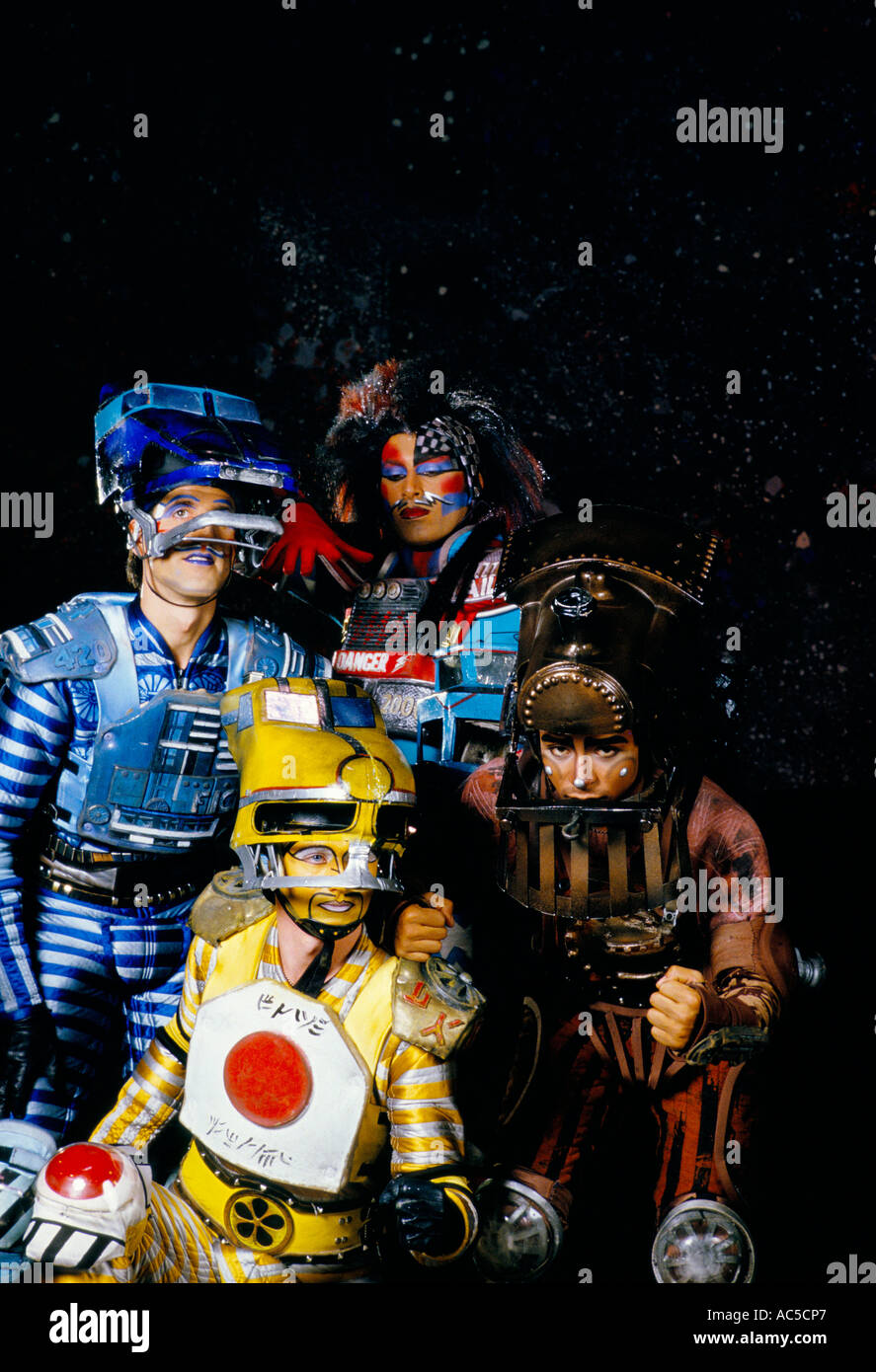STARLIGHT EXPRESS CAST MEMBERS Stock Photo Alamy