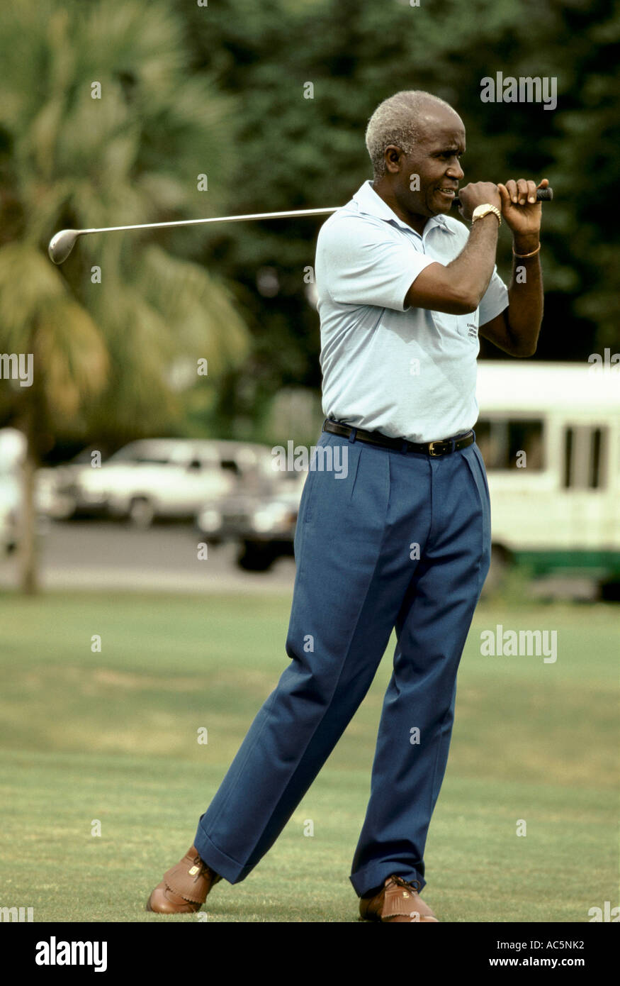 Kenneth Kaunda African Politician The First President Of Zambia Playing Golf Stock Photo Alamy