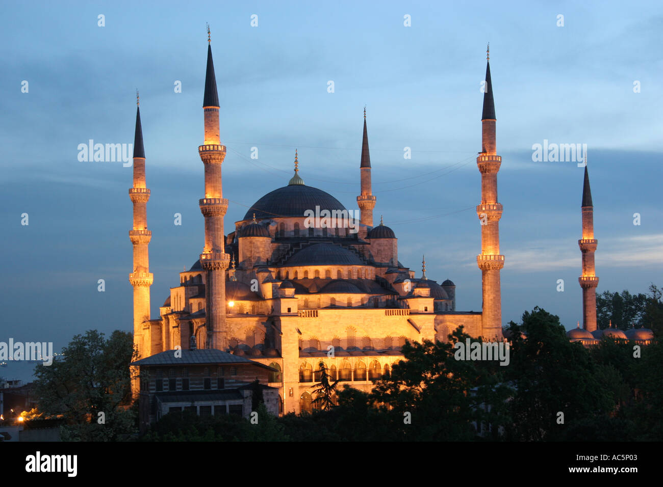 Europa Europe Tuerkei Turkei Turkey Istanbul Blaue Moschee Blue Stock Photo Alamy