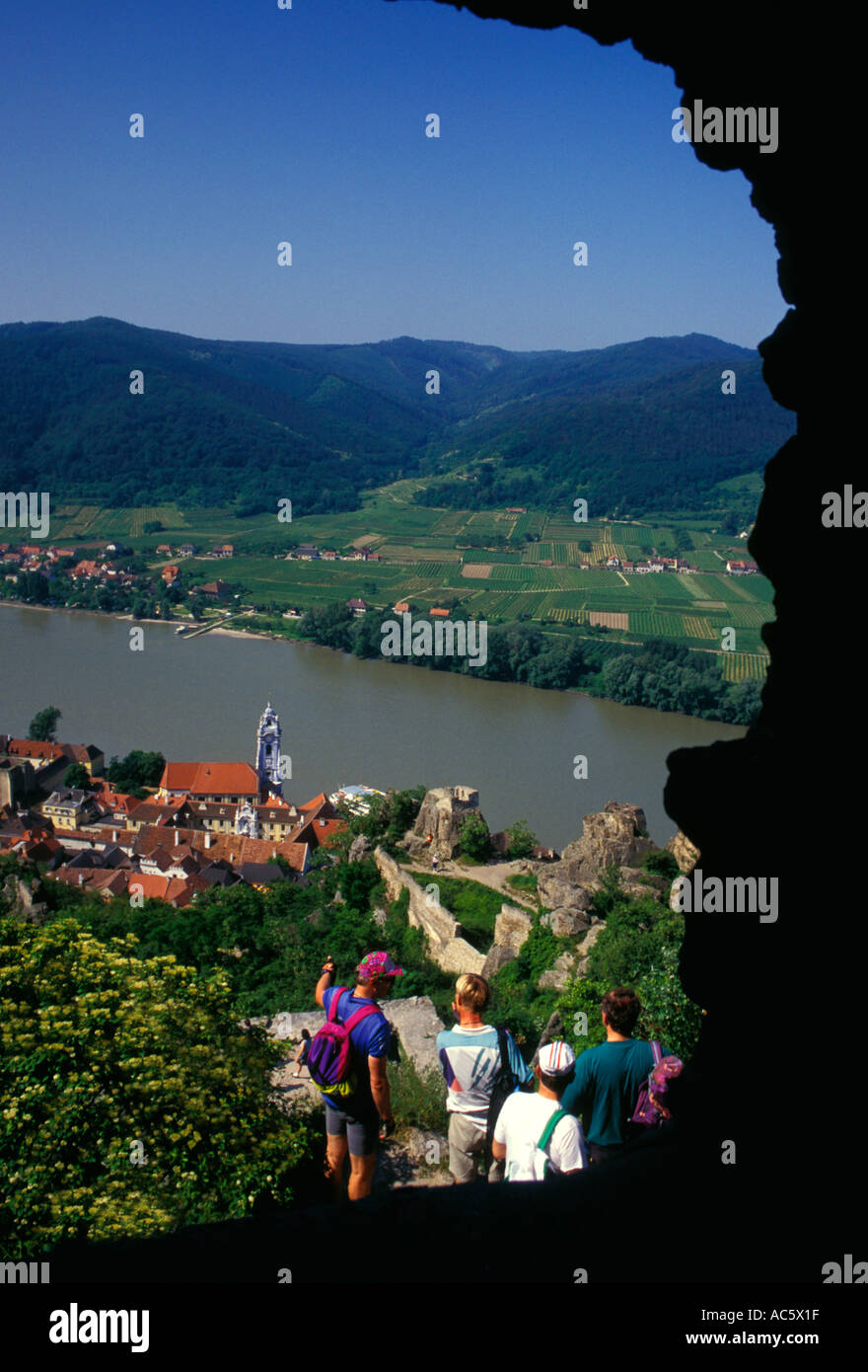 people, tourists, Durnstein Castle, Richard the Lionheart, town of
