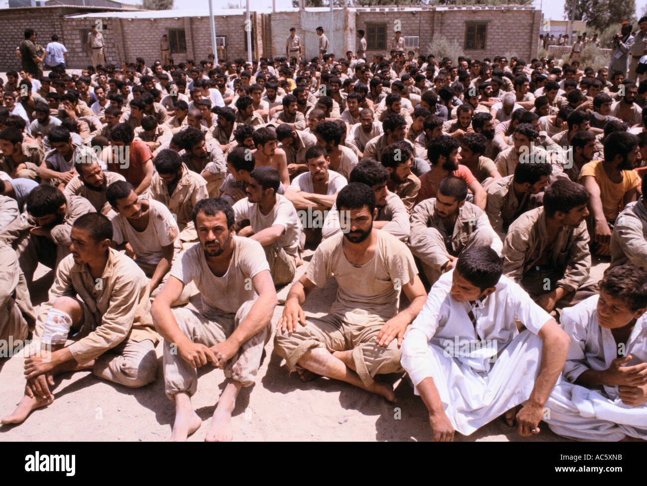 Iranian soldiers 1982 hi-res stock photography and images - Alamy