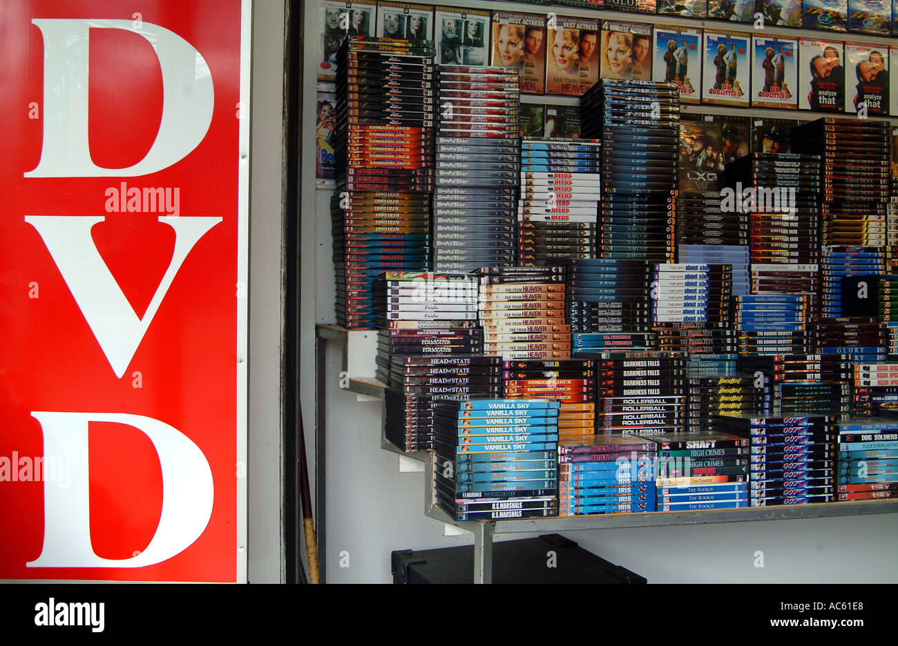 Dvd sign hi-res stock photography and images - Alamy