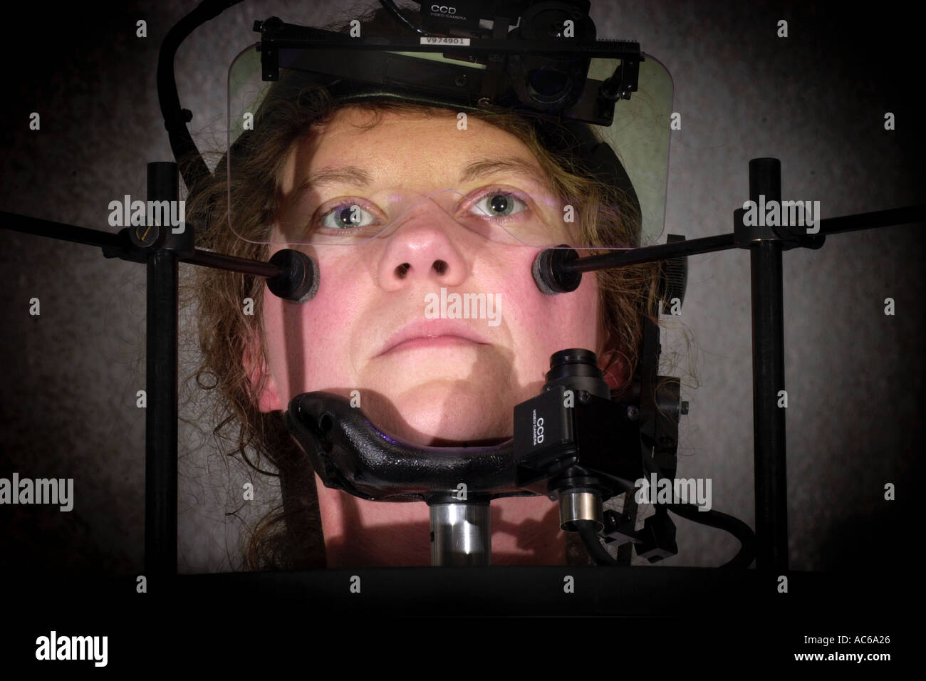 Eye tracking technology hi-res stock photography and images - Alamy