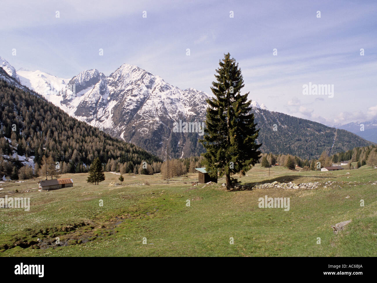 Legno station hi-res stock photography and images - Alamy