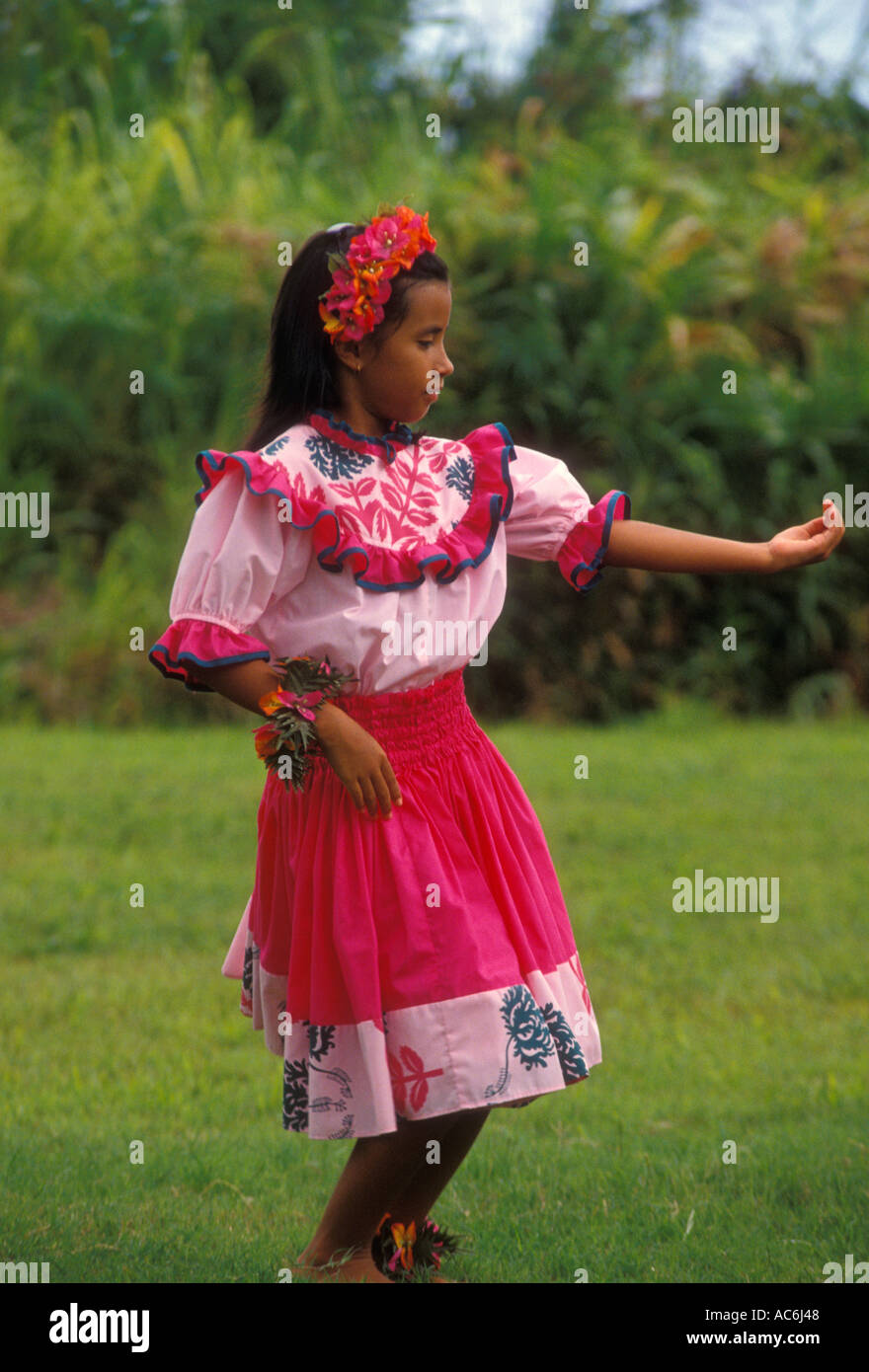 1, one, Hawaiian girl, girl, children, hula dance, hula dancer, hula dancing,  Aloha Week, Plantation Village, Waipahu, Oahu Island, Hawaii Stock Photo -  Alamy