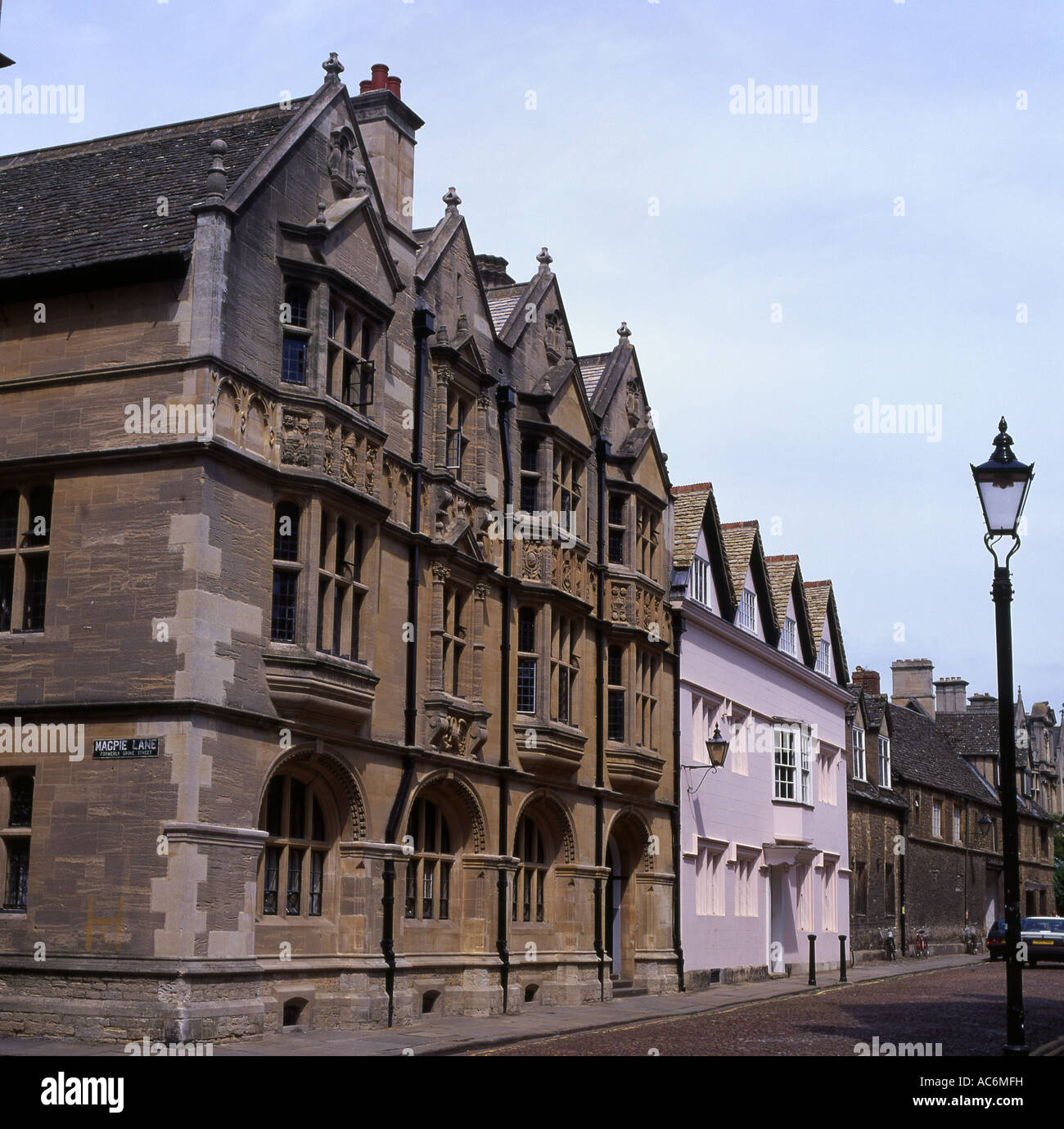 Town Houses and cobbled road in Merton Street Oxford England Stock Photo