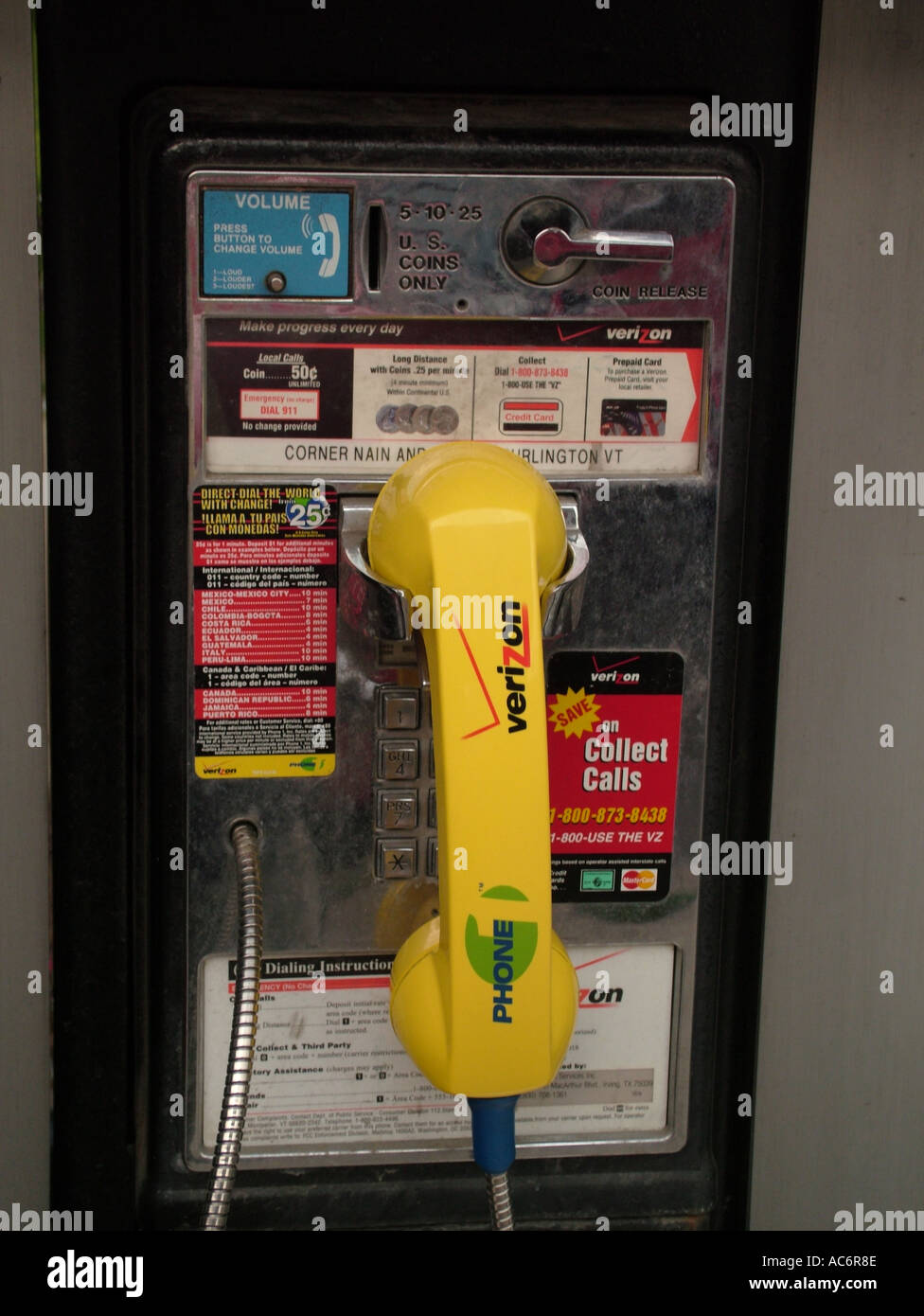 AJD42998, coin operated telephone, Verizon Stock Photo Alamy
