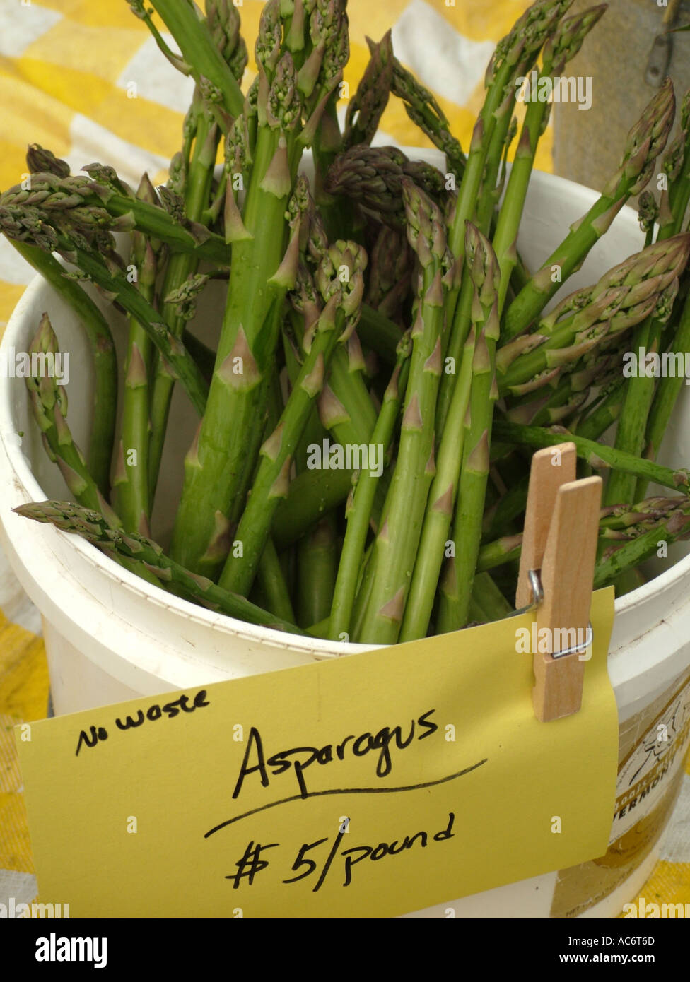 Asparagus farming new england hi-res stock photography and images - Alamy