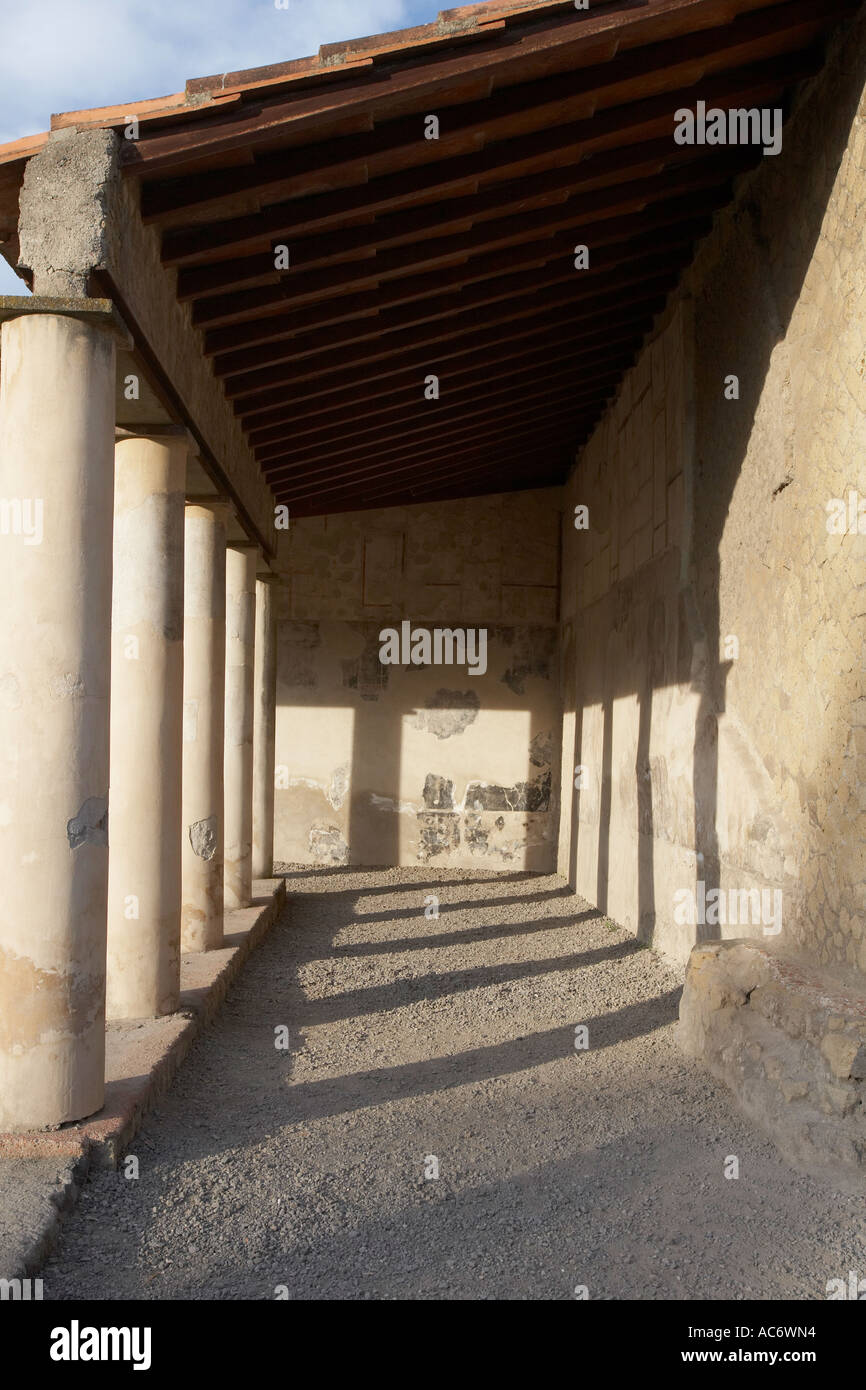 Covered roman walkway hi-res stock photography and images - Alamy