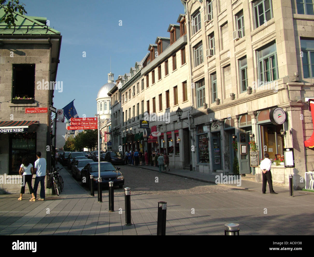 Rue st jacques montreal hi-res stock photography and images - Alamy