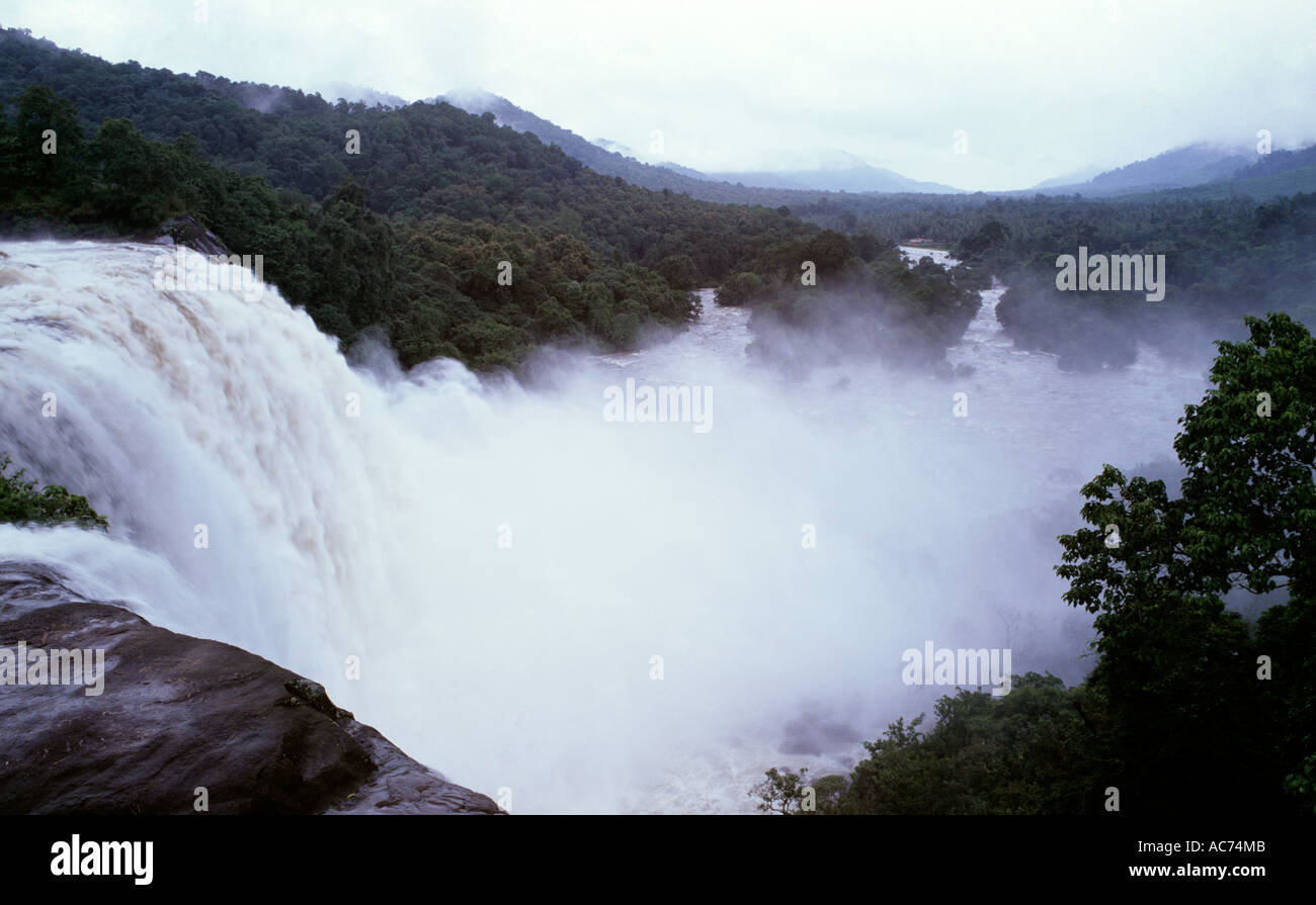 ATHIRAPALLY FALLS, NEAR CHALAKUDY Stock Photo Alamy