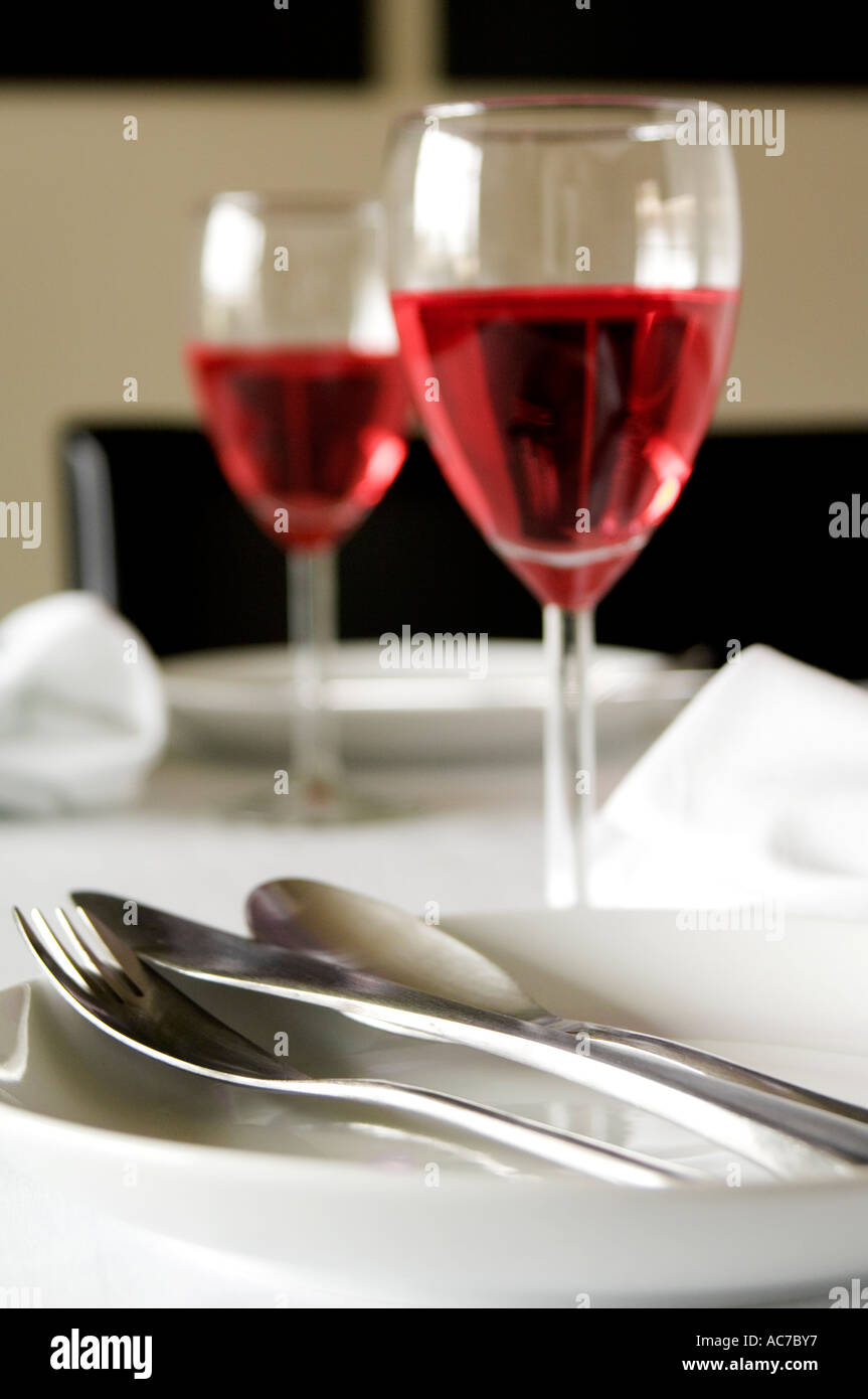 Formal table setting Stock Photo - Alamy