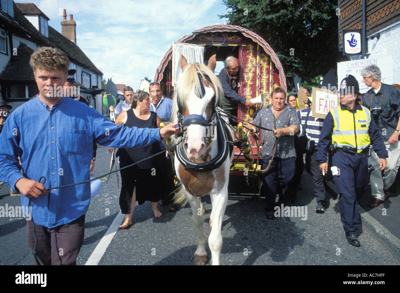 Romany gypsies at the Horsmonden horse fair in Kent Stock Photo Alamy