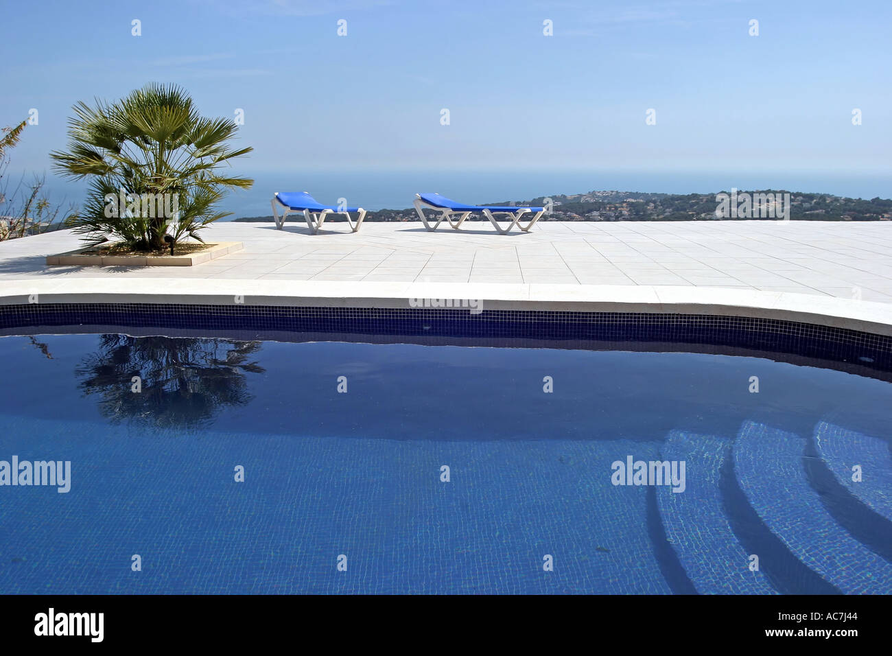 Amazing swimming pool in spanish villa with incredible views to the