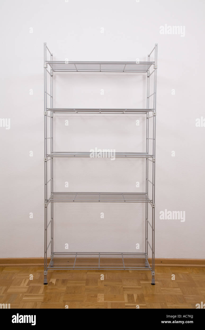 Empty shelf hi-res stock photography and images - Alamy