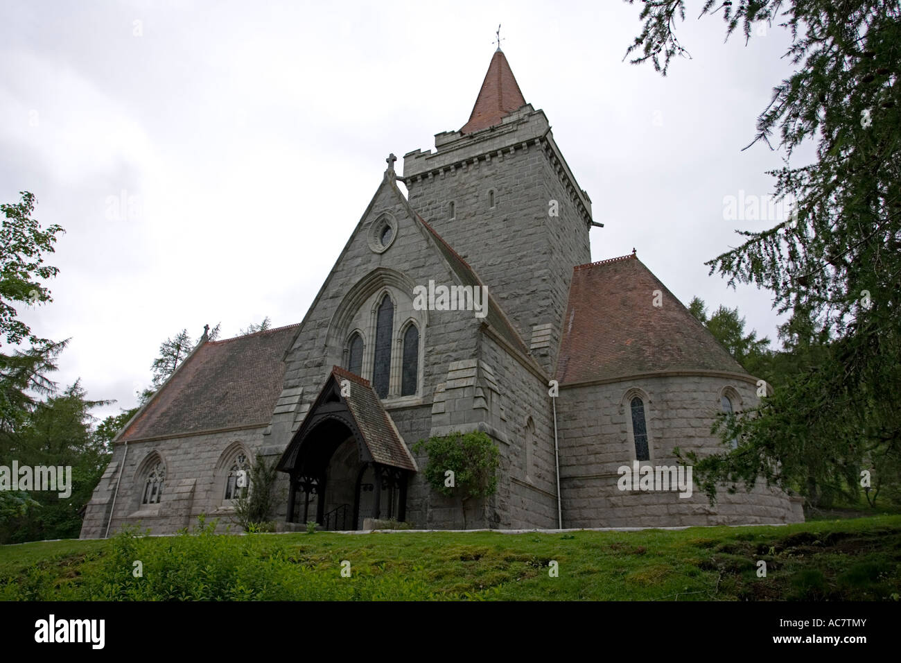 Crathie Parish church Balmoral where Royal family worships Scotland UK Stock Photo