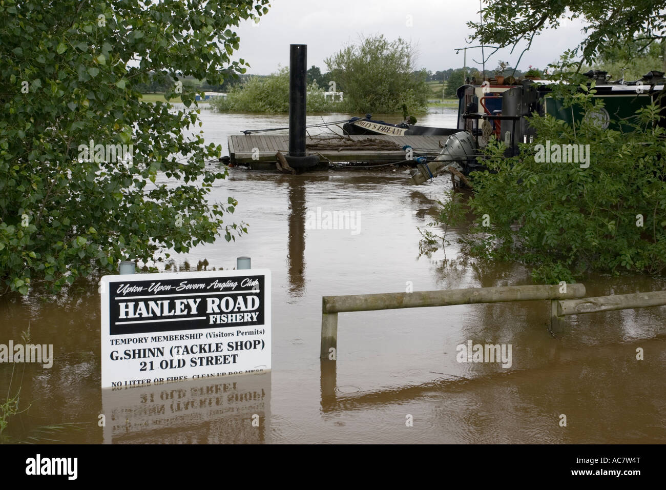 Upton flooding hi res stock photography and images Alamy