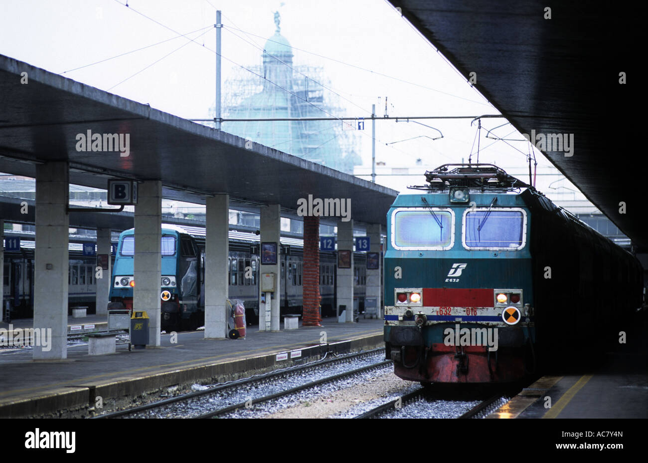 Rome train hi-res stock photography and images - Alamy