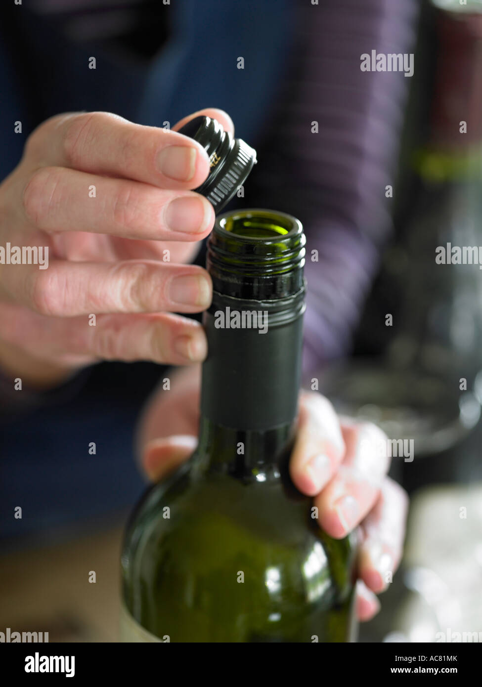 Top opening hires stock photography and images Alamy