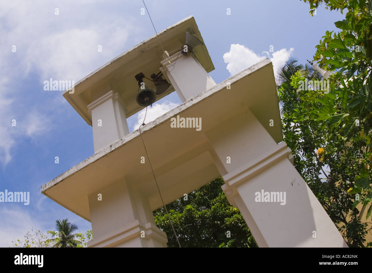 Village temple in sri hi-res stock photography and images - Alamy