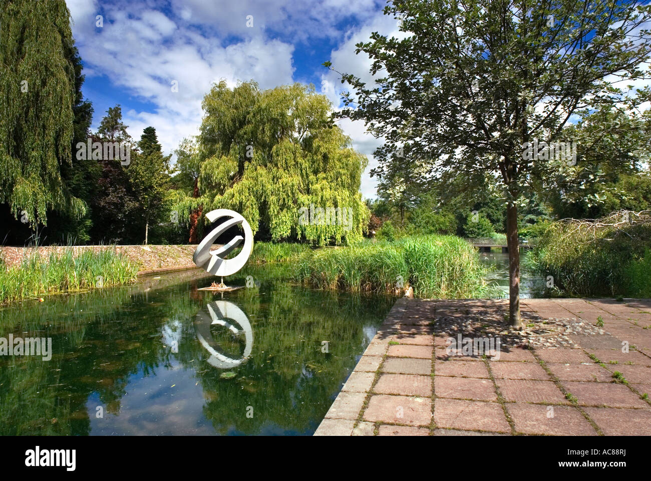 Sculpture Public Art In Landscaped Town Park Harlow Es UK Stock sculpture-public-art-in-landscaped-town-park-harlow-es-uk-stock