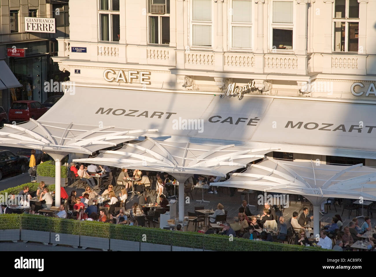 Cafe Mozart Vienna High Resolution Stock Photography and Images Alamy