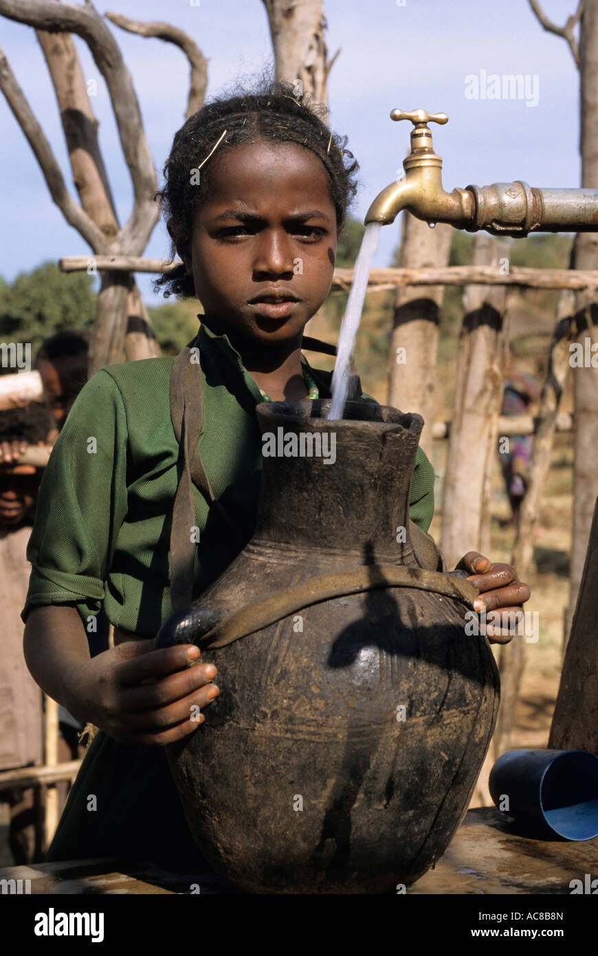 Clay water pot africa hires stock photography and images Alamy