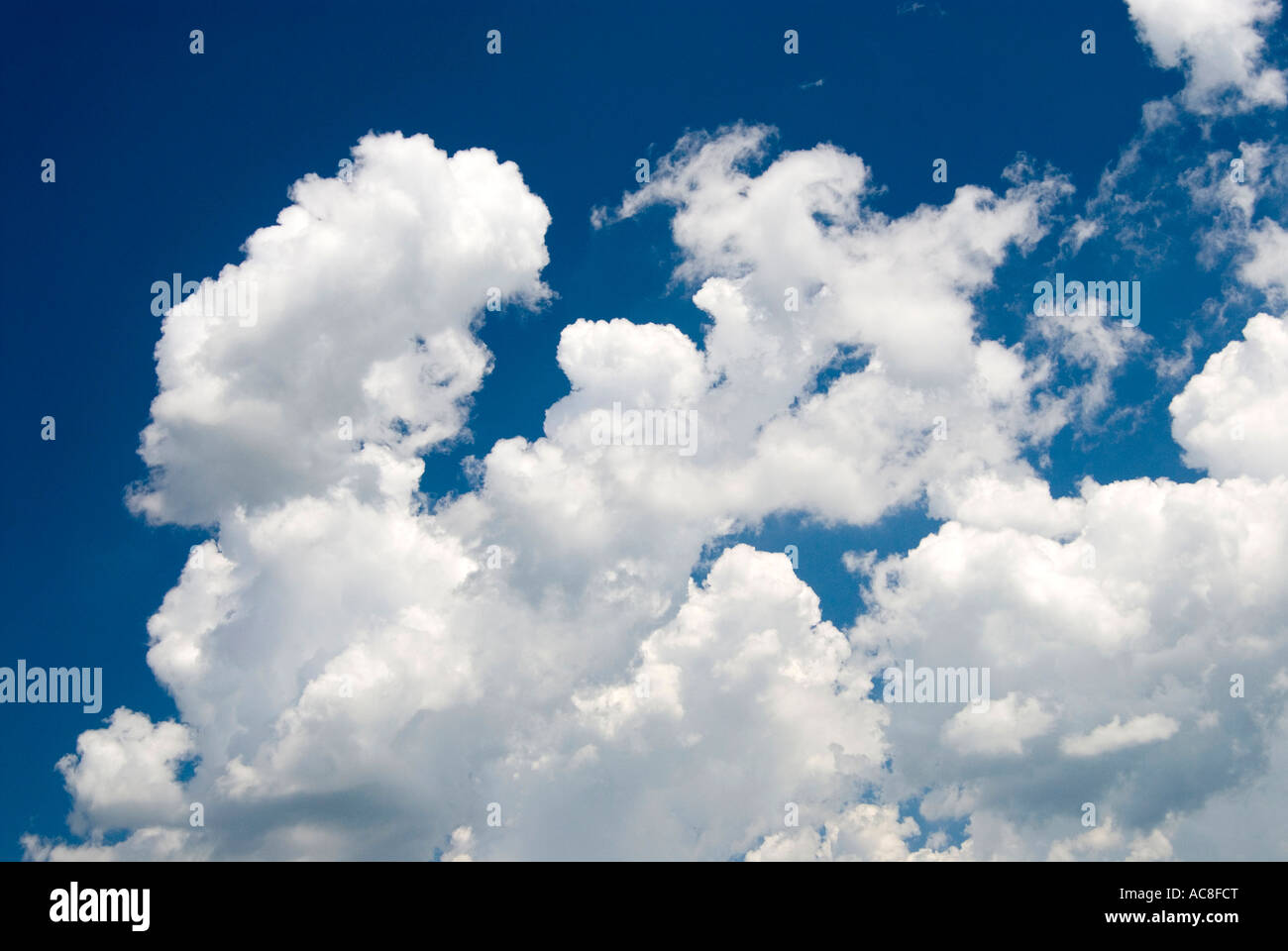 Cumulus cotton hi-res stock photography and images - Alamy