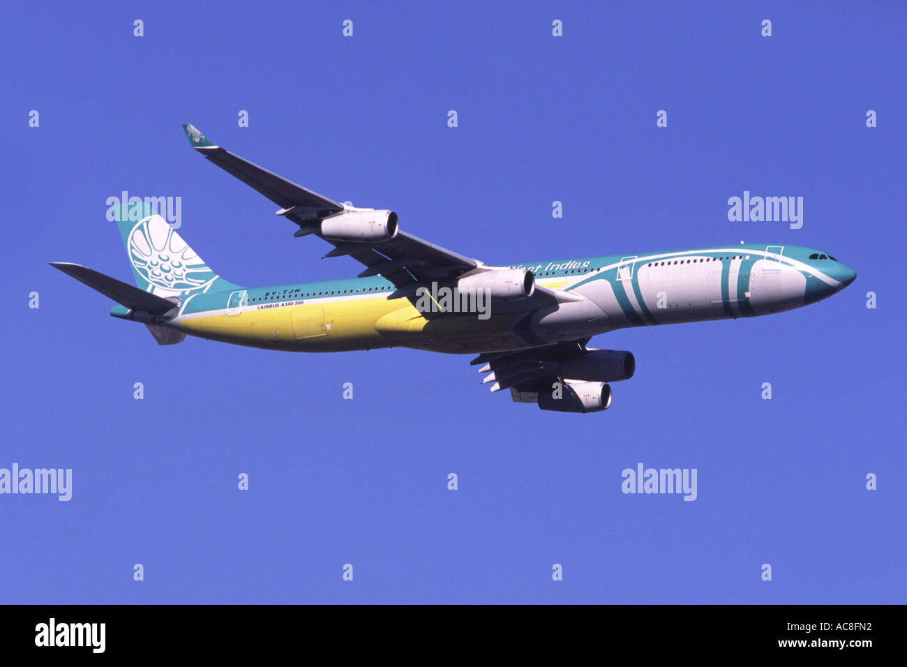 Airbus a340 300 hi-res stock photography and images - Alamy