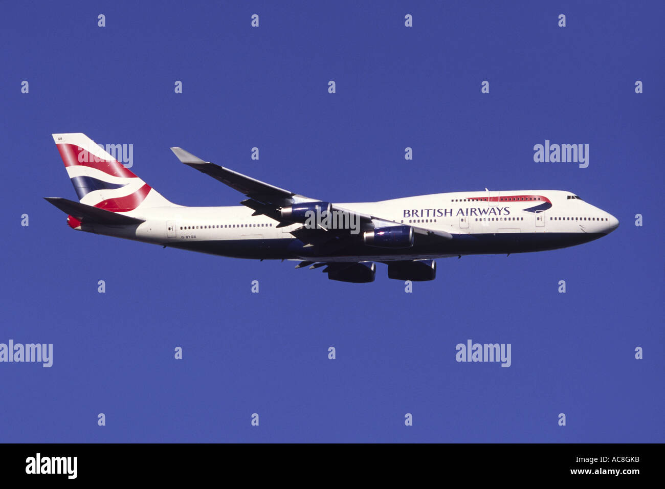 British airways boeing 747 400 hi-res stock photography and images