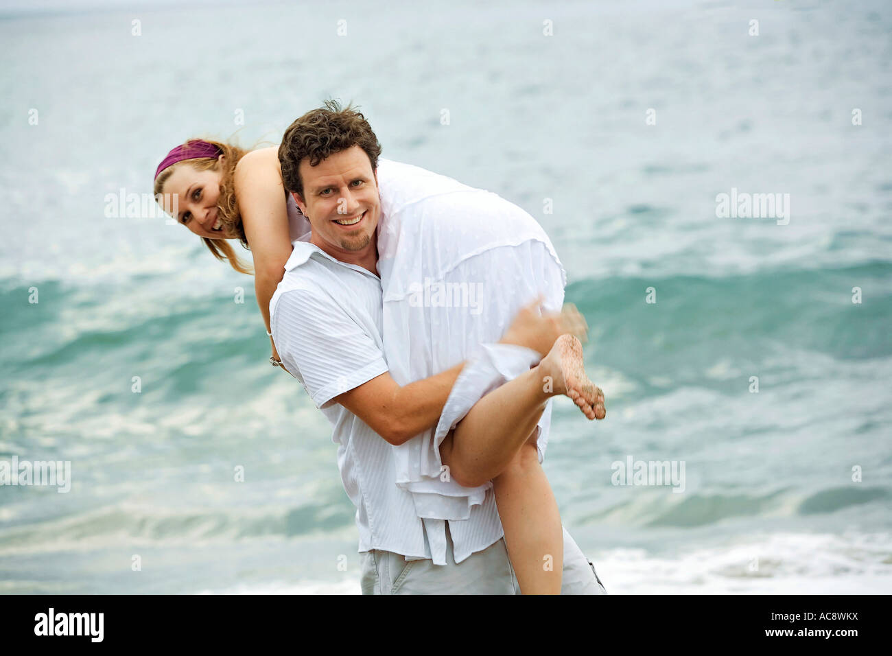 Shoulders man woman hi-res stock photography and images - Alamy