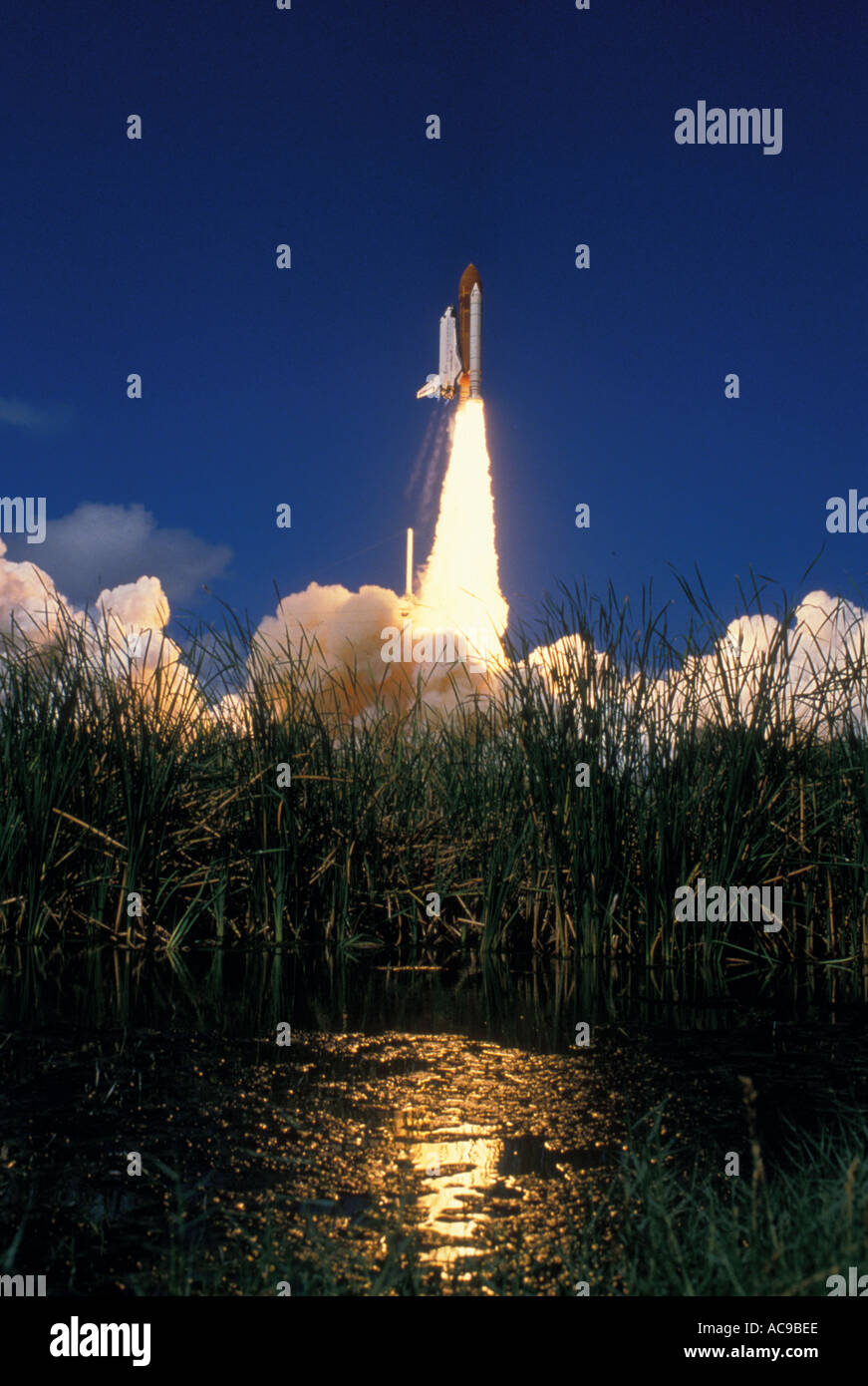 Shuttle launch at Kennedy Center at Cape Canaveral Stock Photo Alamy