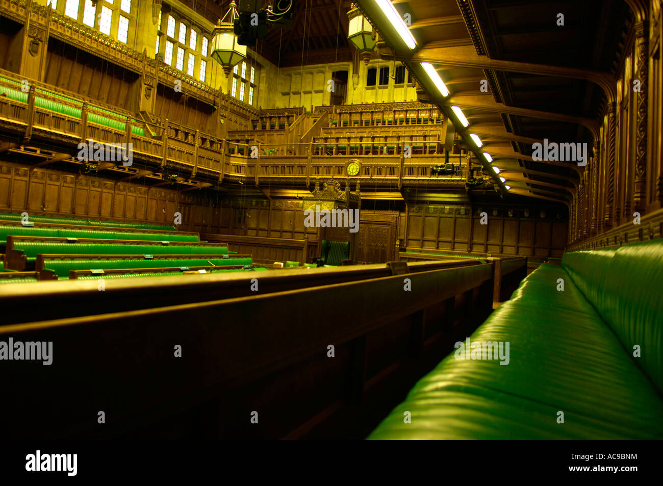 green benches leather the palace of westminster house of commons london
