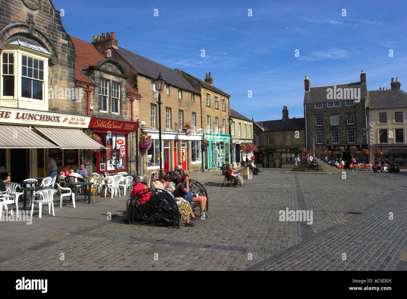 Alnwick town centre, Northumberland, England Stock Photo Alamy