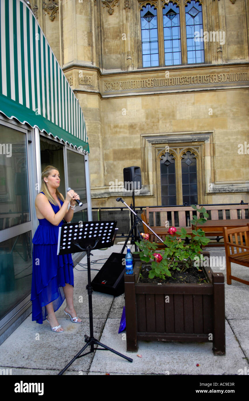blonde woman singer performer Stock Photo - Alamy