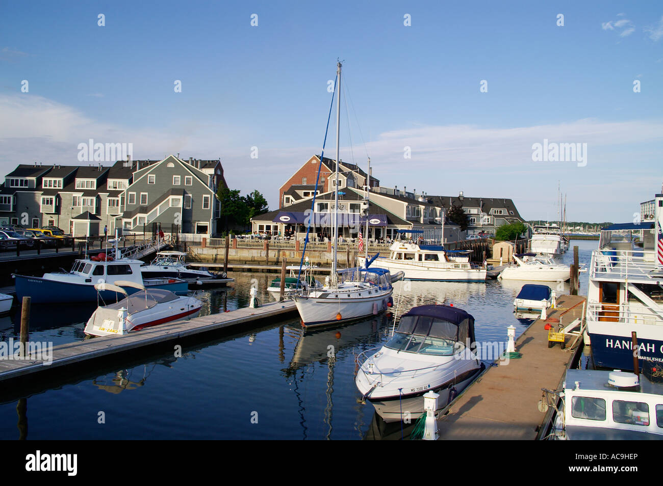 Salem harbor hi-res stock photography and images - Alamy
