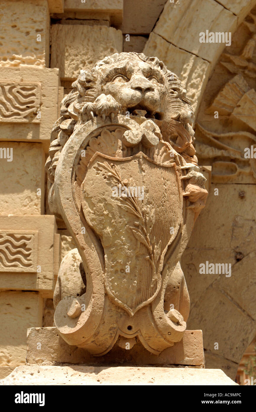 Knight of st john shield hi-res stock photography and images - Alamy