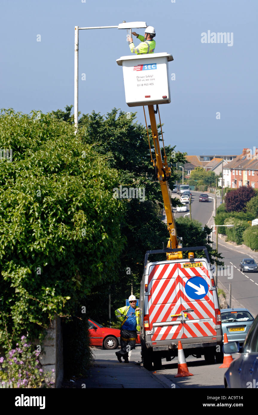 SEC electrical repair man at work Stock Photo Alamy