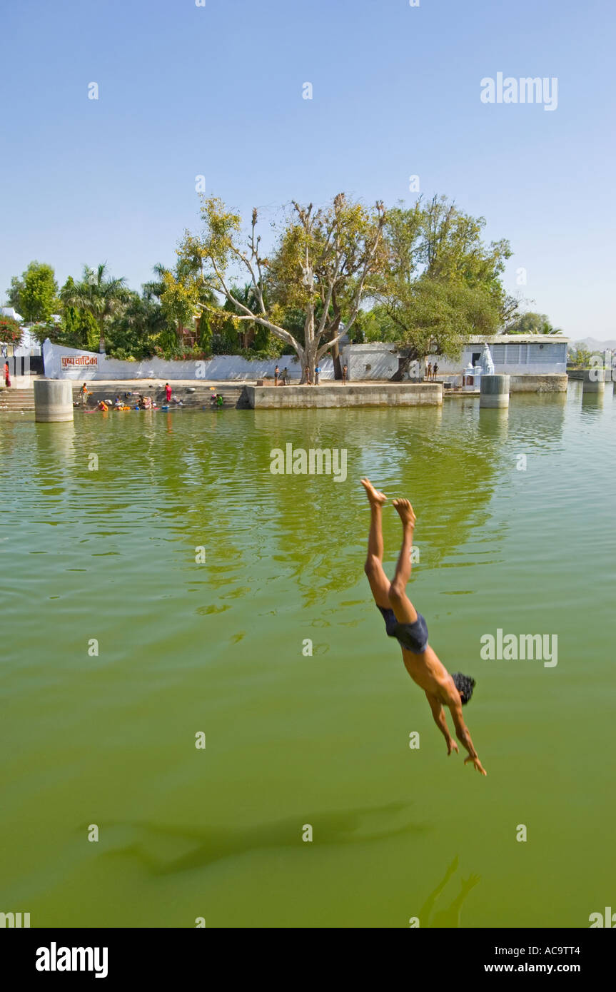 Diving head first hires stock photography and images Alamy