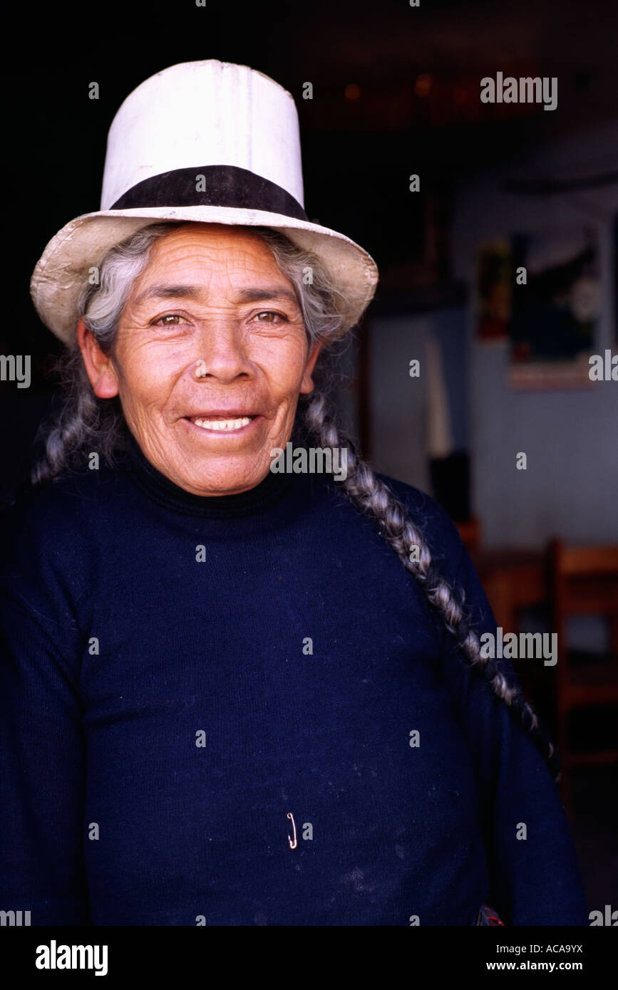 Woman female indigenous indigena indian quechua hi-res stock ...