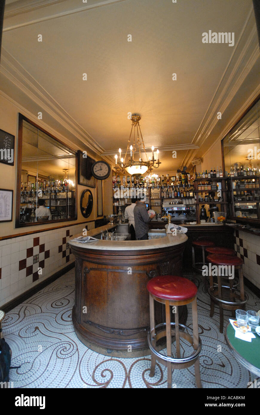 PARIS Le Petit Fer a Cheval bar in Le Marais district Stock Photo Alamy