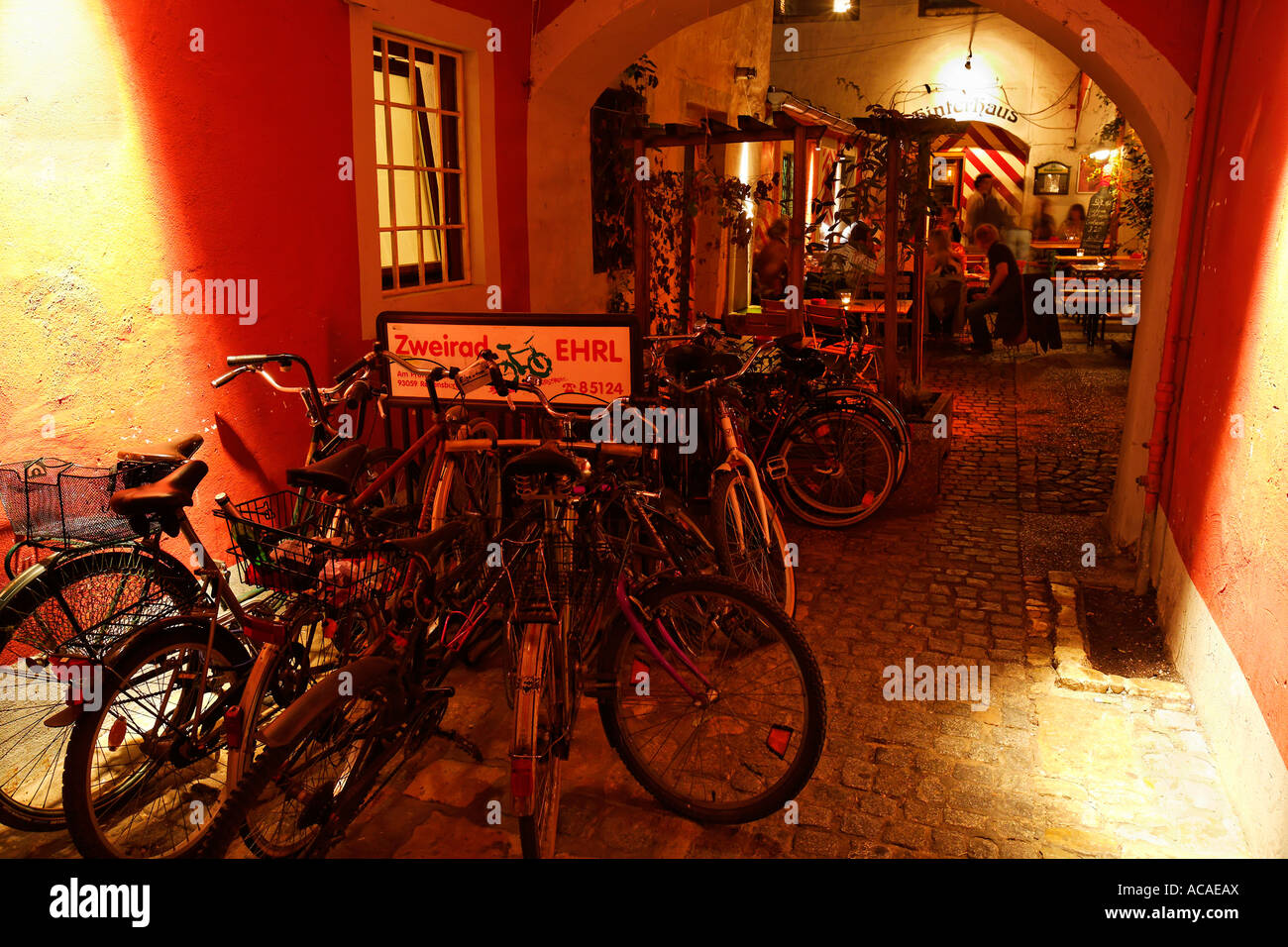 Pub Hinterhaus, Regensburg, Upper Palatinate, Bavaria, Germany Stock Photo  - Alamy